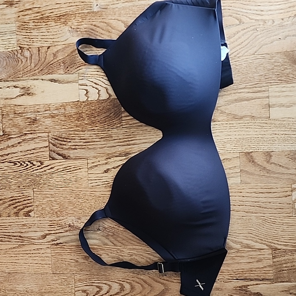 (7++) Knix Black Women's Bra Soft Shapewear Subtle Modest Comfy Everyday